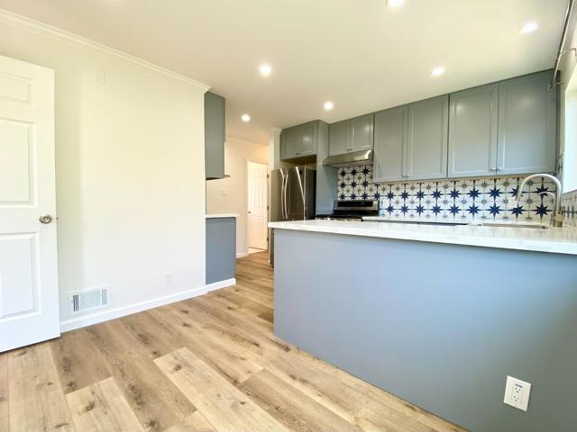 1076 Grand Avenue, South San Francisco CA: https://media.crmls.org/mediaz/0284a840-d2b9-4ec4-ad50-a0e387313e07.jpg
