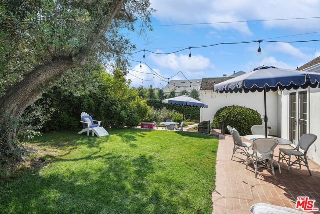 14940 Sunset Boulevard, Pacific Palisades, California 90272, 4 Bedrooms Bedrooms, ,3 BathroomsBathrooms,Single Family Residence,For Sale,Sunset,24408633