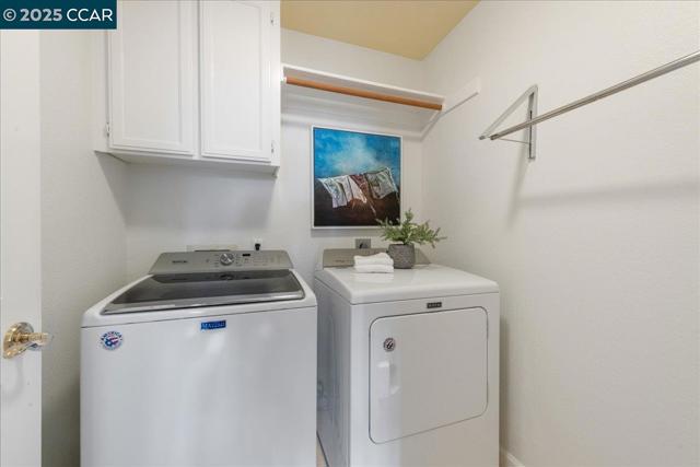 5501 Terra Granada Dr, Walnut Creek CA: https://media.crmls.org/mediaz/02859109-9689-4174-a876-4d5a6b684bbc.jpg