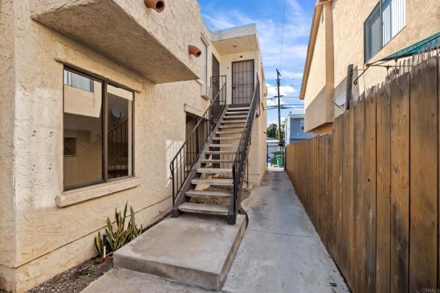 Image 22 of 24 For 4150 Texas Street 3
