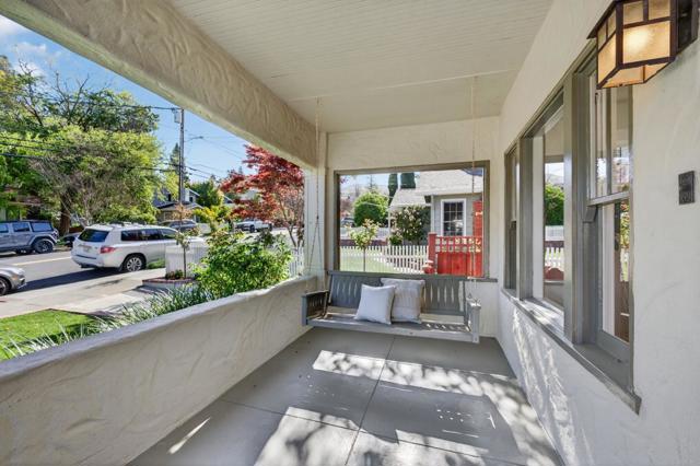 136 Loma Alta Avenue, Los Gatos CA: https://media.crmls.org/mediaz/0286ad49-8be4-4626-b82e-858be7f6ae7c.jpg