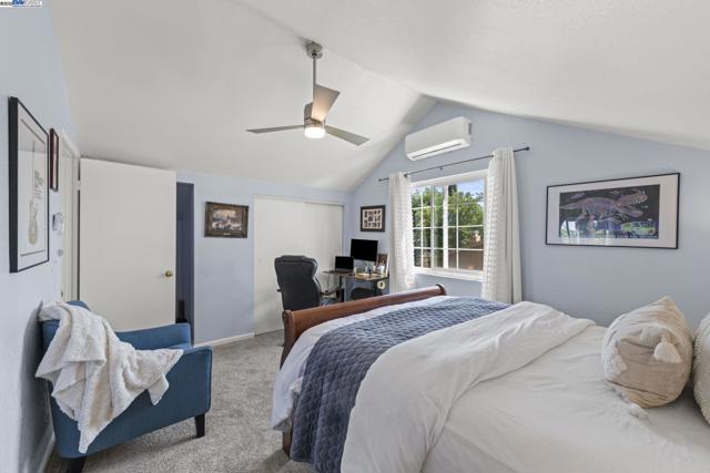771 Hagemann Dr, Livermore CA: https://media.crmls.org/mediaz/0286cddd-fa44-45cc-bf56-6b9ba2632c74.jpg