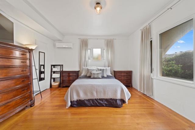 2204 2206 Albatross Street, San Diego CA: https://media.crmls.org/mediaz/0287f7fe-c910-42db-b843-51330da7387c.jpg