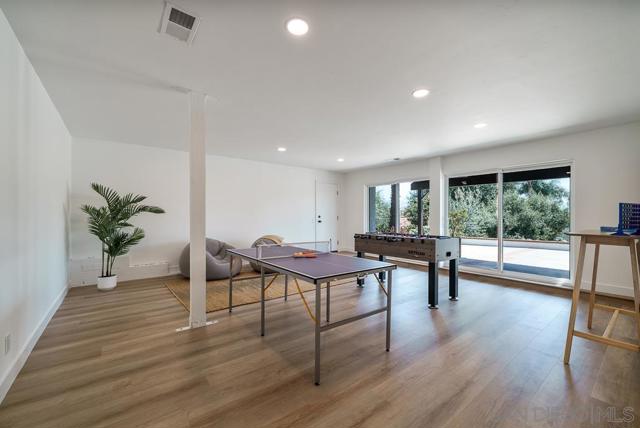 2927 Lawrence Ln, Escondido CA: https://media.crmls.org/mediaz/02882de4-3c97-4fcc-9691-a9848ce72755.jpg
