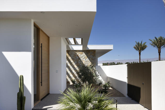 Image 38 of 50 For 3 Sanctuary Way