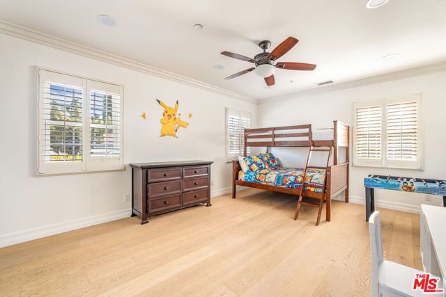 3942 Glenridge Drive, Sherman Oaks CA: https://media.crmls.org/mediaz/0288704b-52c6-4758-8bf7-92cba7ba92ac.jpg