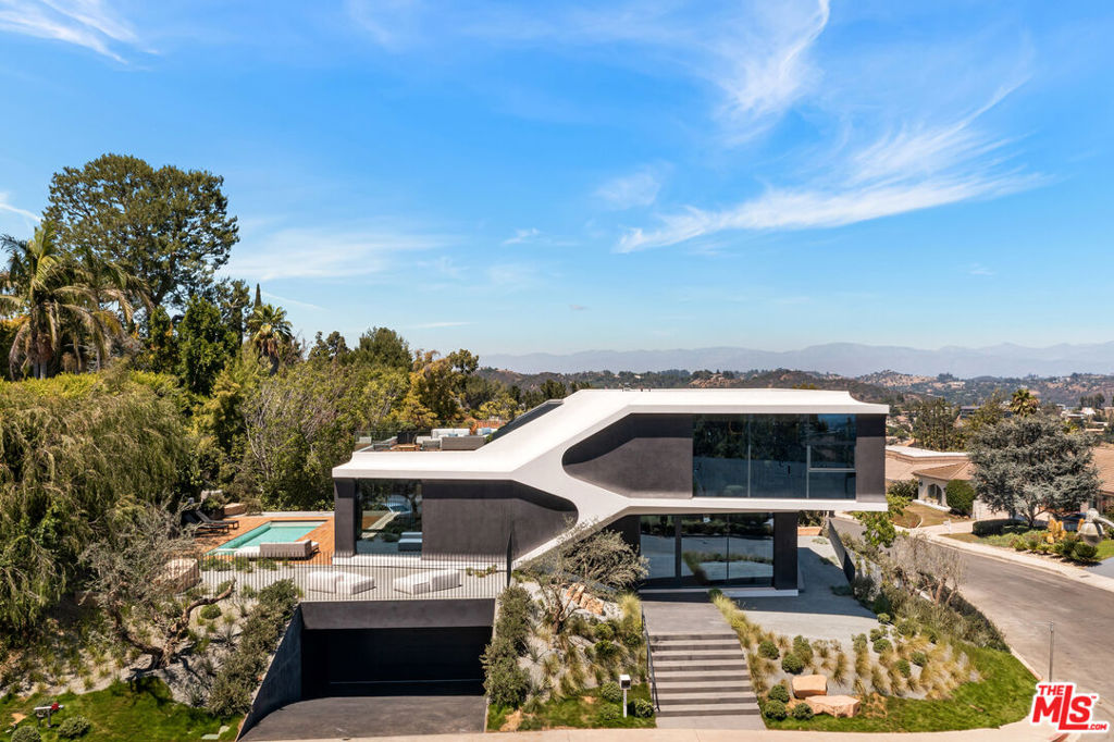 MLS #26869415 image #3