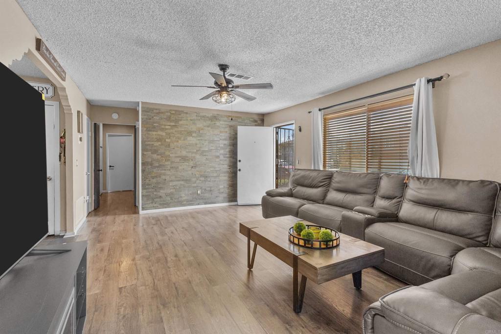 321 Sun Court