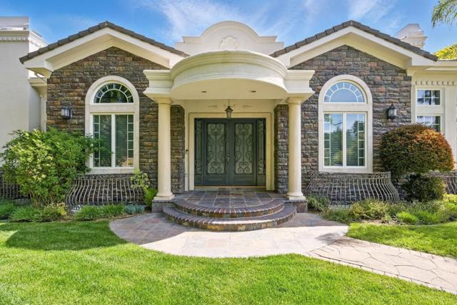 12690 Dianne Drive, Los Altos Hills CA: https://media.crmls.org/mediaz/02899c9e-0ddf-485b-913a-9e0e4608f435.jpg