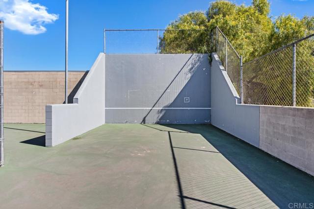 5712 Baltimore Drive, La Mesa CA: https://media.crmls.org/mediaz/028a268a-df8c-4150-bfb3-caa69ed33d84.jpg