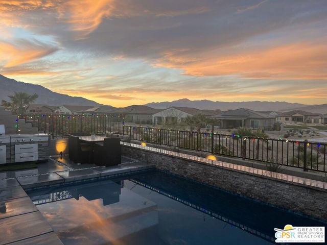 101 Zinfandel, Rancho Mirage CA: https://media.crmls.org/mediaz/028a452e-1328-4af8-81a3-f1cdd37a09cf.jpg