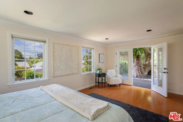 2249 Linnington Avenue, Los Angeles CA: https://media.crmls.org/mediaz/028a4bd0-bd90-45fa-bd11-be099afd3fb8.jpg
