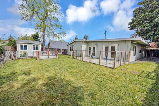 915 Colorado Boulevard, Santa Rosa CA: https://media.crmls.org/mediaz/028cf593-cb4b-4fda-8068-7f92081b2a0c.jpg