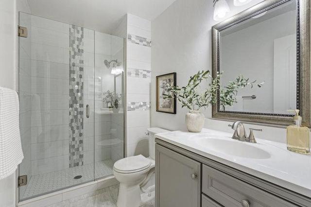 819 Cumberland Drive, Gilroy CA: https://media.crmls.org/mediaz/028d3a97-9a7a-478b-b7bc-4cb2e9609eb8.jpg