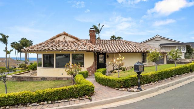 5602 Ladybird Lane, La Jolla CA: https://media.crmls.org/mediaz/028e624e-804d-49fa-a420-a30e143a739f.jpg