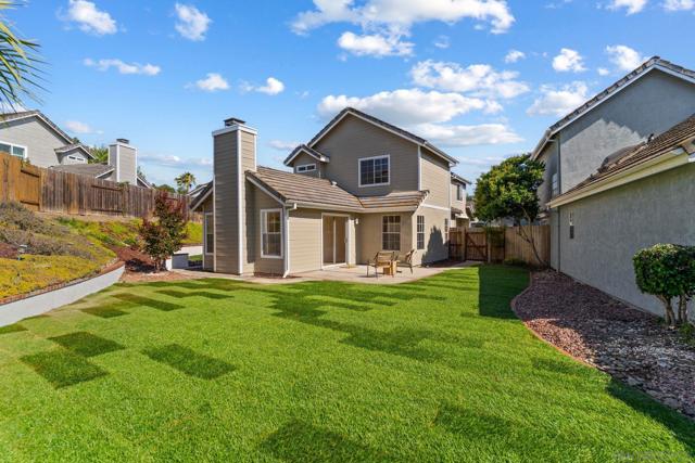 10598 Rancho Carmel Dr, San Diego CA: https://media.crmls.org/mediaz/028ea638-8d82-4b47-a606-8080230f391f.jpg