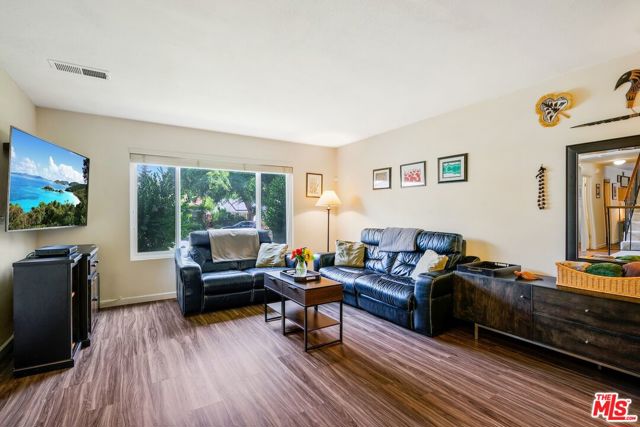 8389 Sedan Avenue, West Hills CA: https://media.crmls.org/mediaz/028ec645-07aa-4dd9-ae5d-06107bf0315c.jpg