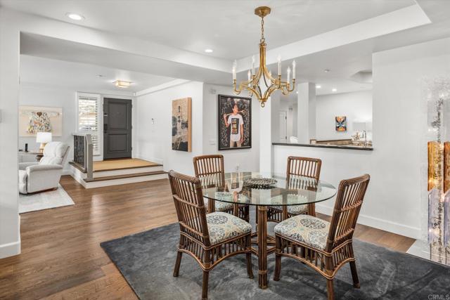 8171 El Paseo Grande, La Jolla CA: https://media.crmls.org/mediaz/028f0ffd-4daf-41c5-87b7-627d3b6963d2.jpg