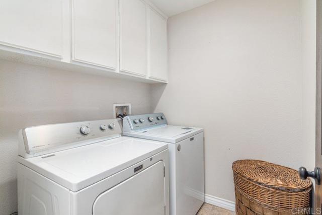 400 Colt Street, San Jacinto CA: https://media.crmls.org/mediaz/028f40c5-272d-42ae-b3f7-75656df48182.jpg