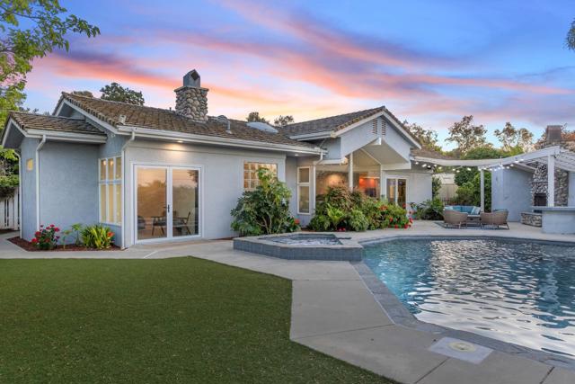 16334 Woodson View Rd, Poway CA: https://media.crmls.org/mediaz/0291c67b-4ab7-47d7-ab78-b9ba05480750.jpg
