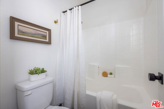 576 Athena Place photo 45
