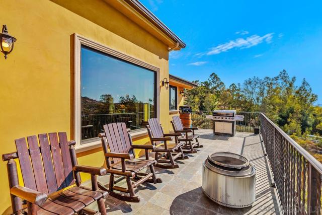 18585 Deer Valley Estates, Poway CA: https://media.crmls.org/mediaz/029638ca-18b5-4e13-ab5a-2b3bce3f58f4.jpg