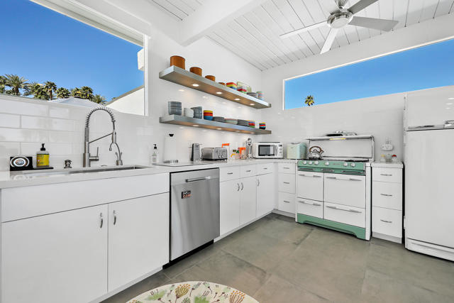 Image 1 of 33 For 71350 Halgar Road