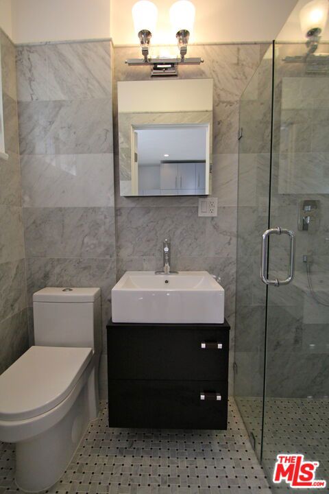 836 Hilldale Avenue, West Hollywood CA: https://media.crmls.org/mediaz/0298145e-235d-4a5d-b9ff-61e16ef30de5.jpg