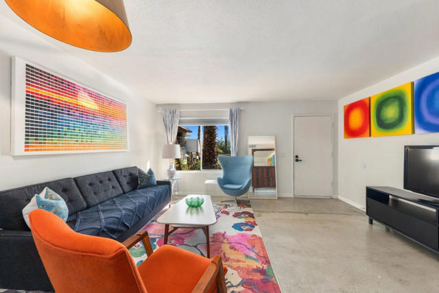 1832 N Mira Loma Way, Palm Springs, CA 92262