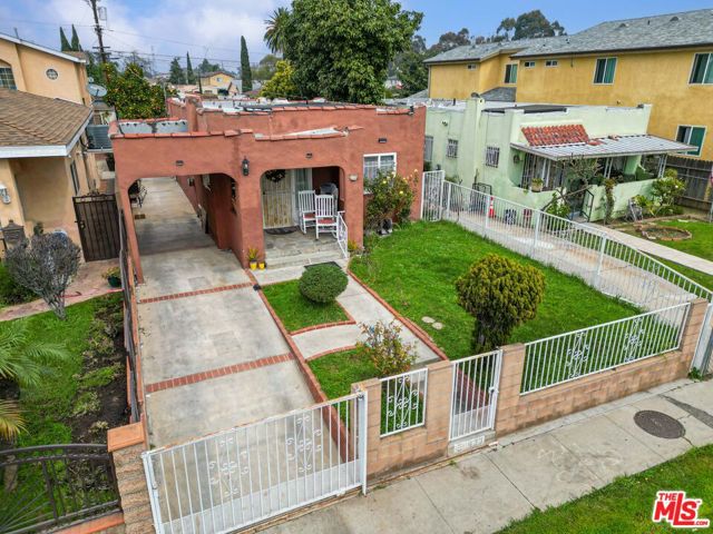 433 104th Street, Los Angeles, California 90003, 3 Bedrooms Bedrooms, ,1 BathroomBathrooms,Single Family Residence,For Sale,104th,24408423