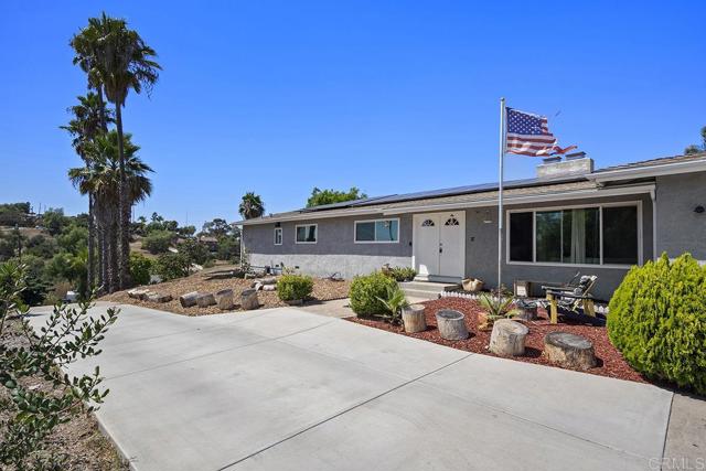 Detail Gallery Image 3 of 37 For 1219 Wren St, San Diego,  CA 92114 - 5 Beds | 4 Baths