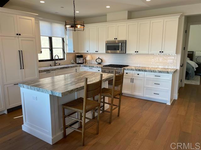 Detail Gallery Image 7 of 12 For 6138 Paseo Delicias, Rancho Santa Fe,  CA 92067 - 1 Beds | 1/1 Baths
