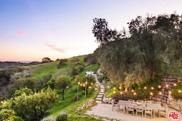 2400 Tuna Canyon Road photo 7