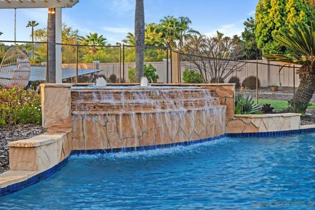 Image 5 of 37 For 1751 Victoria Way