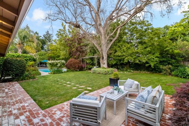 97 Snowden Avenue, Atherton CA: https://media.crmls.org/mediaz/029a78dc-7f10-48ef-a87f-6eba6f7eab1b.jpg