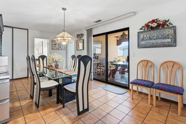Detail Gallery Image 21 of 48 For 634 via Santa Cruz, Vista,  CA 92081 - 2 Beds | 2 Baths
