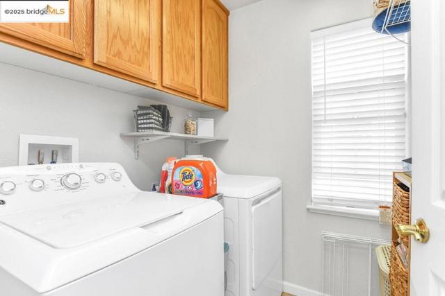 31 Ashton Court, Pittsburg CA: https://media.crmls.org/mediaz/029bd96d-9634-48ab-899e-fa33bdf8f582.jpg