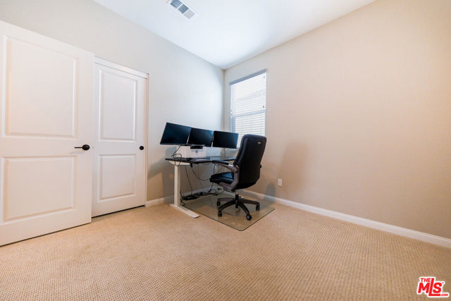1681 Whitmore Loop, Chula Vista CA: https://media.crmls.org/mediaz/029d1272-4f73-44ba-af73-12f5d318830c.jpg