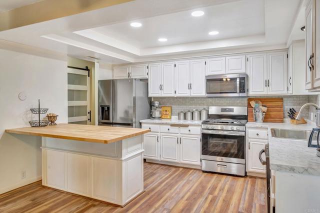 Detail Gallery Image 8 of 32 For 17620 Lyons Valley Rd, Jamul,  CA 91935 - 4 Beds | 3 Baths