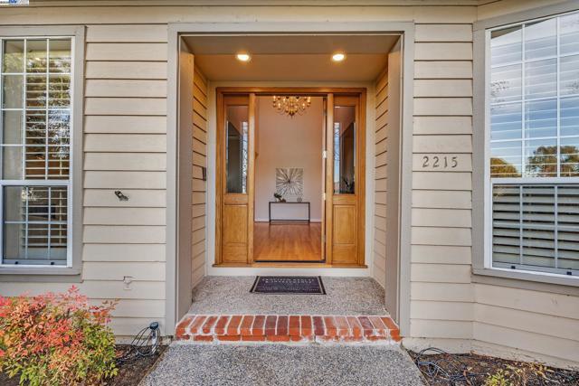 2215 Chardonnay Way, Livermore CA: https://media.crmls.org/mediaz/029da6a6-ac22-4c85-8b35-4a2dd93995b0.jpg