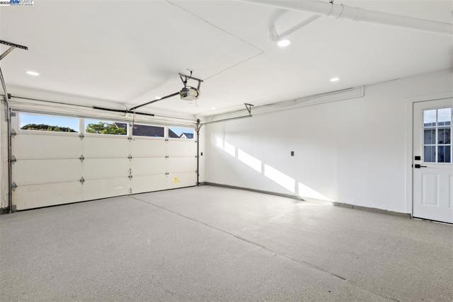 3270 Santa Sophia Way, Union City CA: https://media.crmls.org/mediaz/029ddc5e-5116-4993-9e09-915a58f86e16.jpg