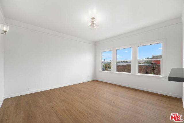 1912 7th Avenue, Los Angeles CA: https://media.crmls.org/mediaz/029e58c5-7ac8-46d2-9c12-1192ca61ddb3.jpg
