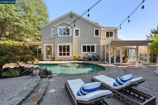 3238 Greenhills Drive, Lafayette CA: https://media.crmls.org/mediaz/029fd761-18db-4b9b-beb0-8f77b178ece9.jpg