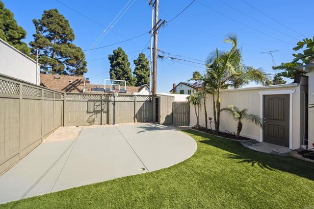 Detail Gallery Image 39 of 51 For 311 B Ave, Coronado,  CA 92118 - 3 Beds | 2 Baths