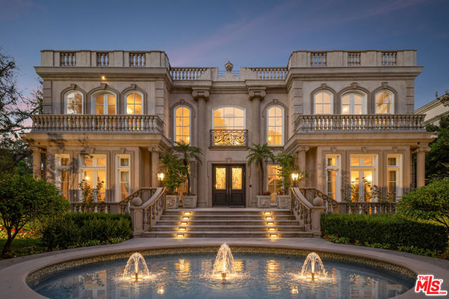 628 North Rodeo Drive photo 2