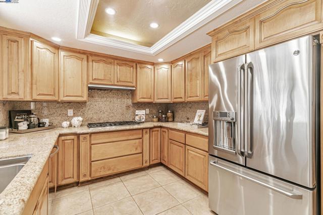 38957 Altura Street, Fremont CA: https://media.crmls.org/mediaz/02a330c6-832b-4bfc-a7b7-ba2bc64a9103.jpg