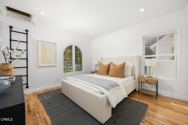 Detail Gallery Image 12 of 29 For 2044 Monterey Rd, South Pasadena,  CA 91030 - 4 Beds | 3 Baths