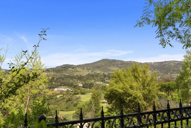 Image 32 of 36 For 7628 Top O The Morning Way