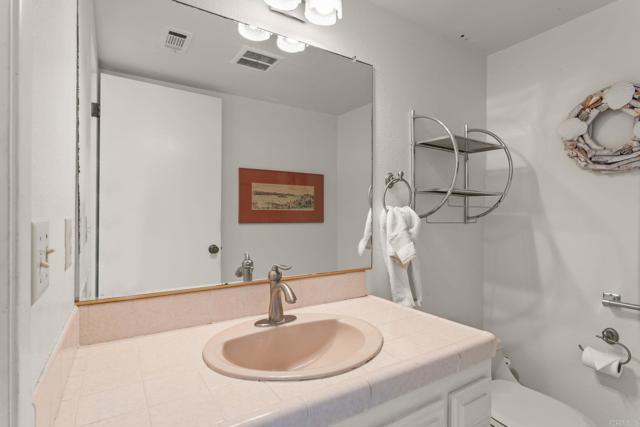 Image 33 of 47 For 7619 Cortina