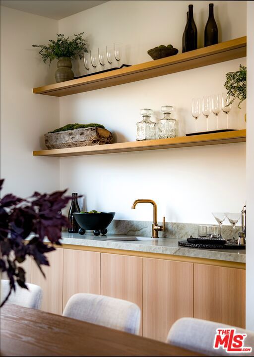 12806 Admiral Avenue, Los Angeles CA: https://media.crmls.org/mediaz/02a4e764-b70c-4572-ac74-722280c5f9d7.jpg